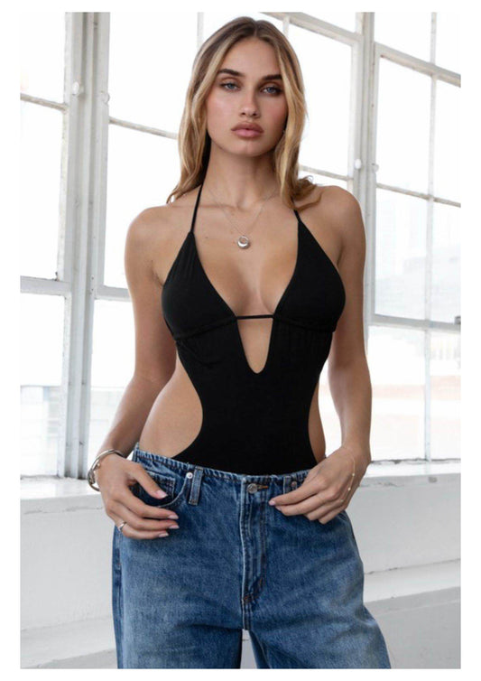 Noelia Cutout Top